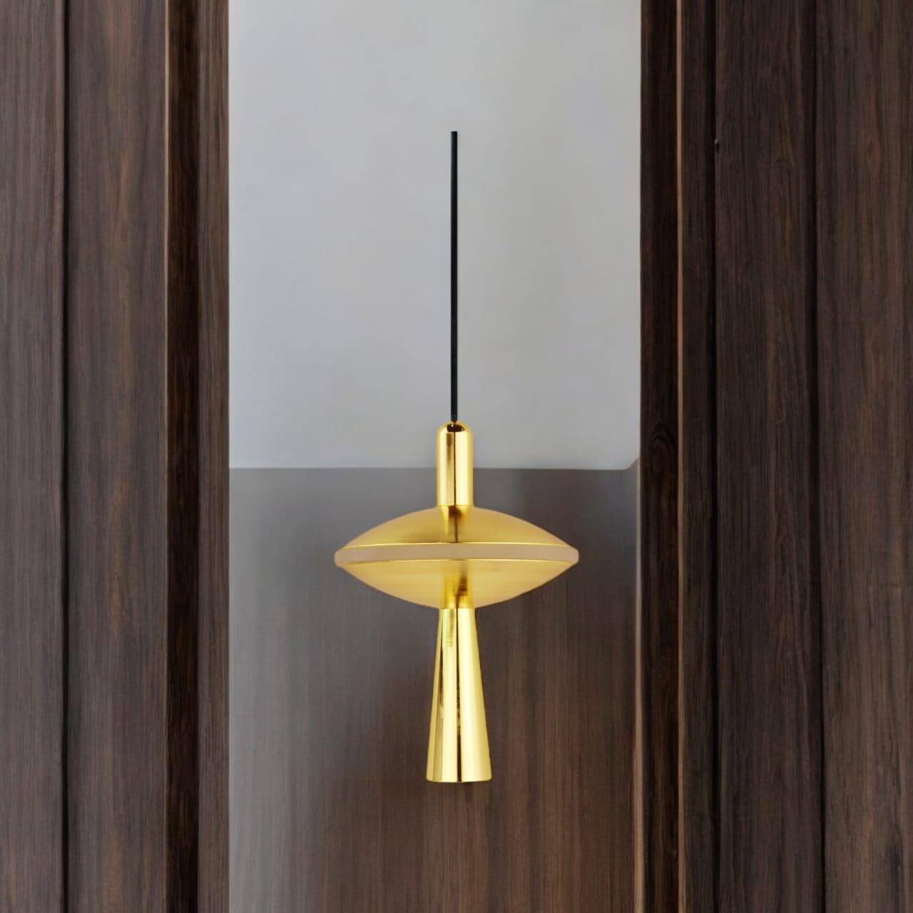 D-1050 GOLD Specifications : Led Size : 300*160 PRICE :  3,000/- Body Type : Metal + Glass