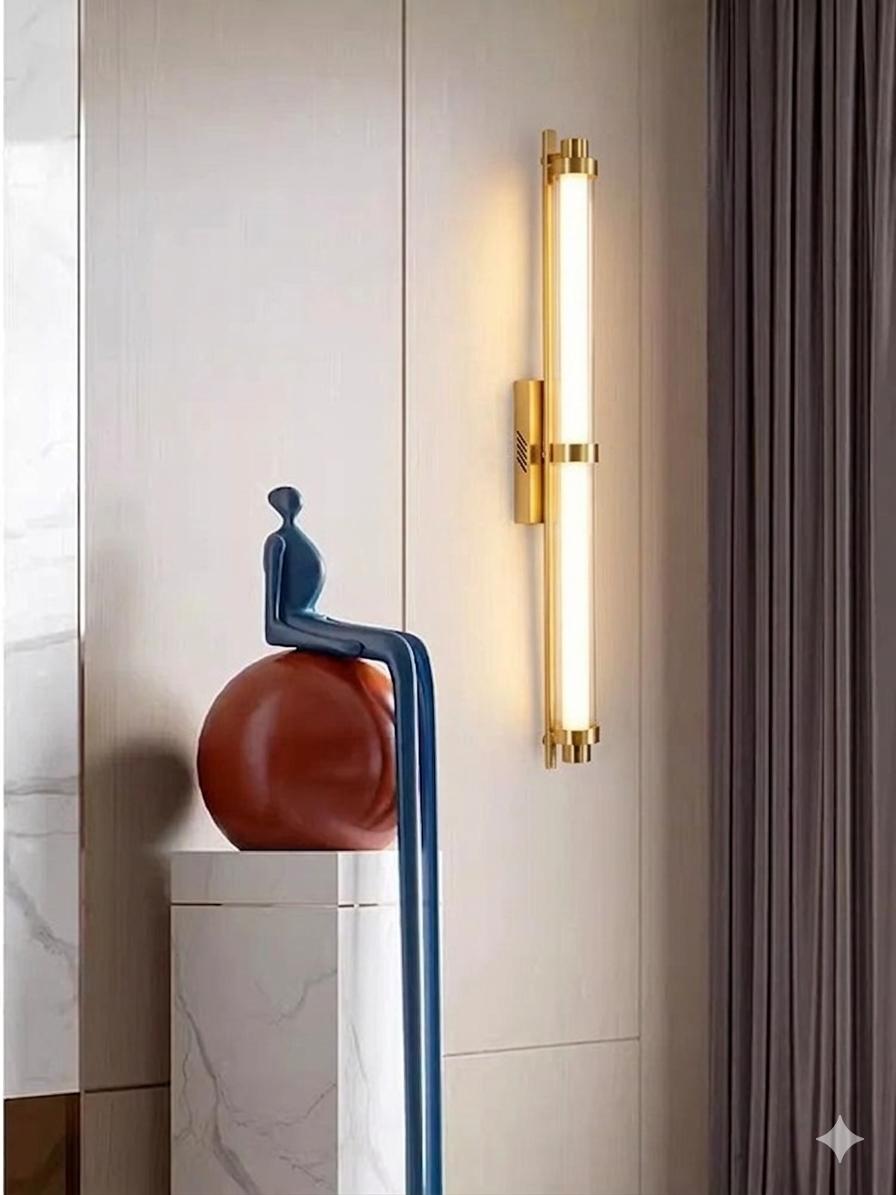 T-5124 Specifications : BULB PRICE :  3,400/- Body Type : Metal + Crystal + Cloth(shade)